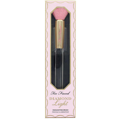 Too Faced Diamond Light Highlighting Brush
