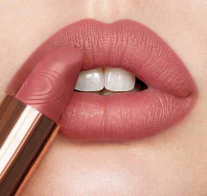 Charlotte Tilbury Revolution Hydrating lipstick