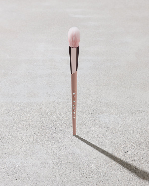 FENTY brush precision highlighter