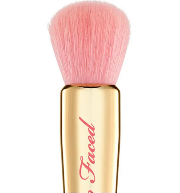 Too Faced Diamond Light Highlighting Brush